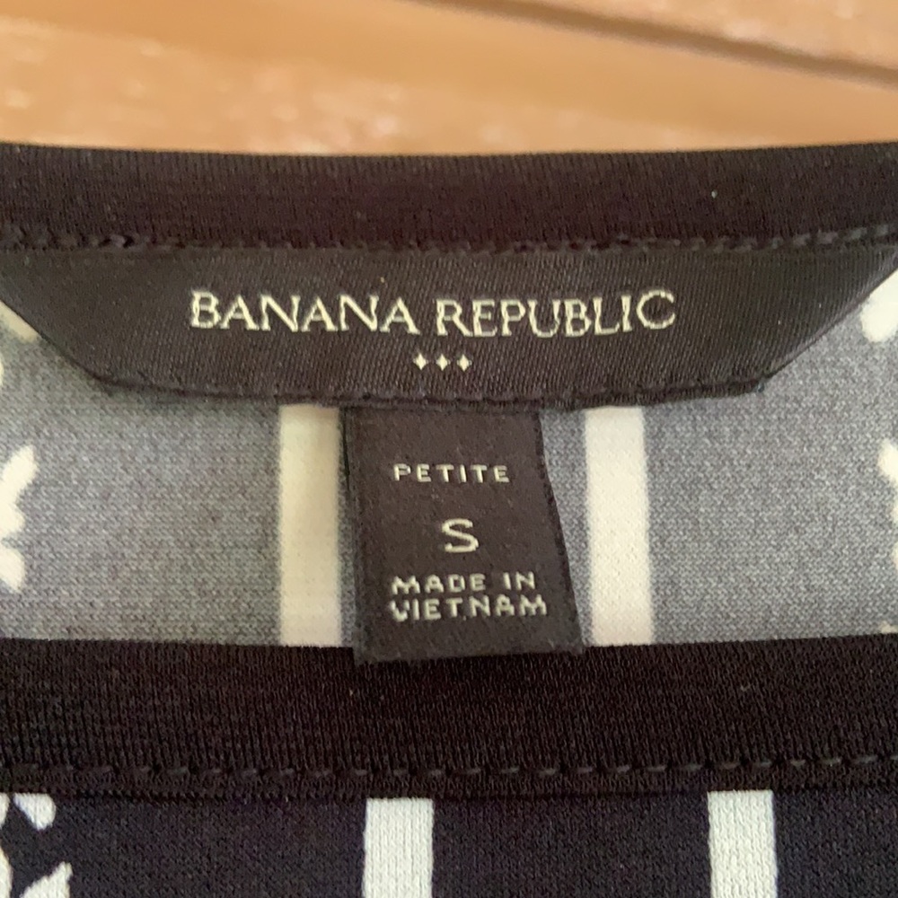 Banana Republic Petite small dress. - Picture 2 of 4